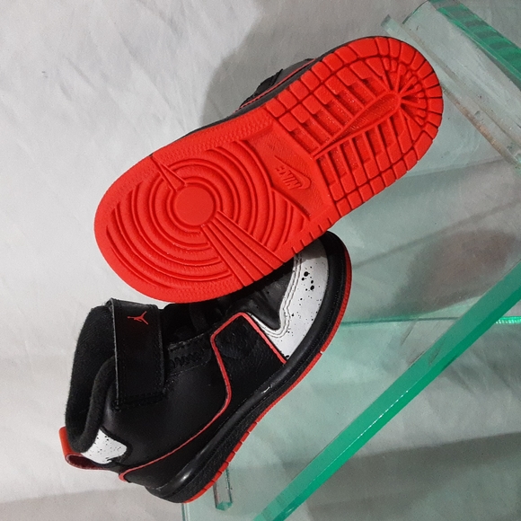 Shoes - Picture 2 of 3